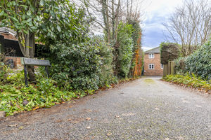 Photo 13- click for photo gallery